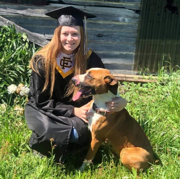 Meet your Posher, Alexis - Picture 2 of 3